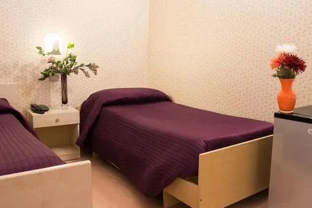 Tek Büyük veya İki Ayrı Yataklı Oda