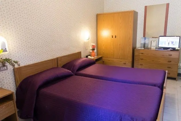 Tek Büyük veya İki Ayrı Yataklı Oda