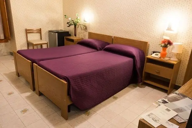 Tek Büyük veya İki Ayrı Yataklı Oda