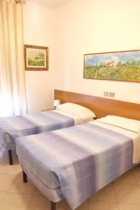 Tek Büyük veya İki Ayrı Yataklı Oda