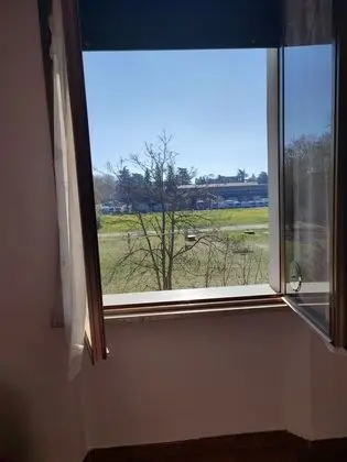 Single with shared bathroom