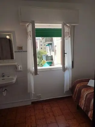 Single with shared bathroom