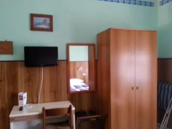 Basic Tek Büyük Yataklı Oda, Birden Çok Yatak