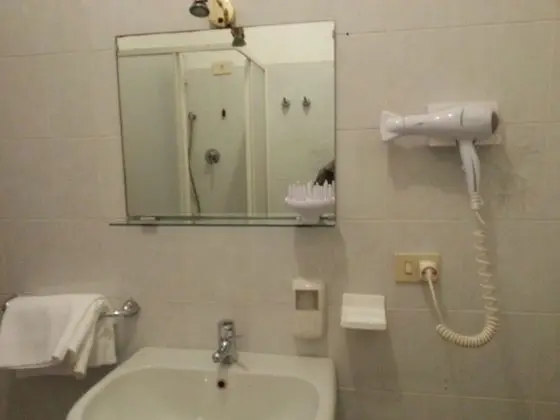 Basic Tek Büyük Yataklı Oda, Birden Çok Yatak