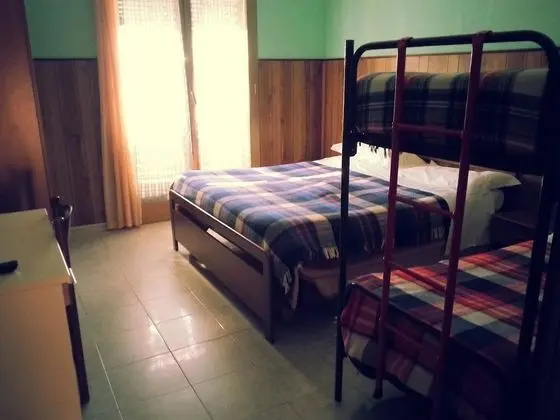 Dört Kişilik Oda, Birden Çok Yatak, Teras