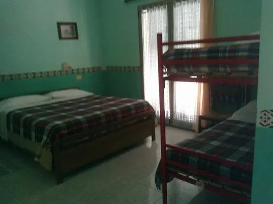 Dört Kişilik Oda, Birden Çok Yatak, Teras