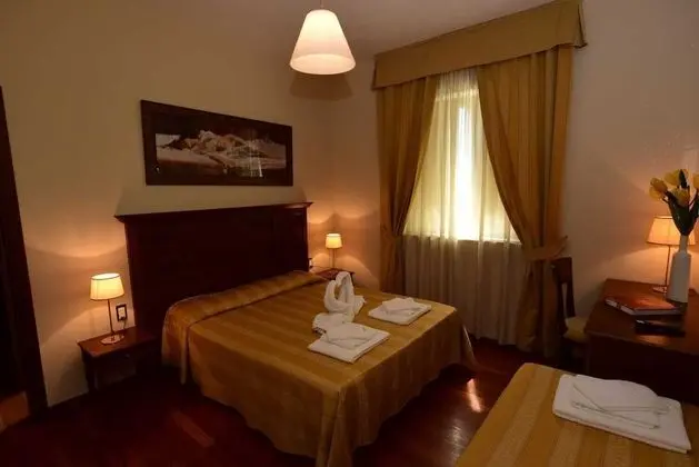 Classic Tek Büyük veya İki Ayrı Yataklı Oda