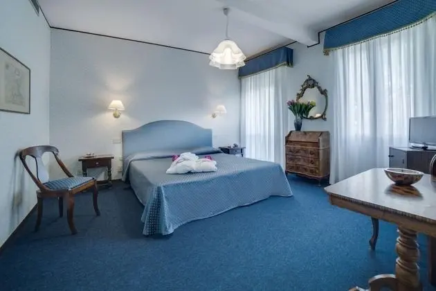 Deluxe Tek Büyük veya İki Ayrı Yataklı Oda