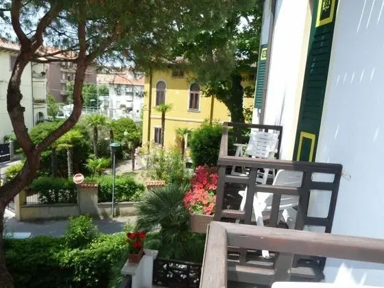 Premium Tek Büyük Yataklı Oda, Teras