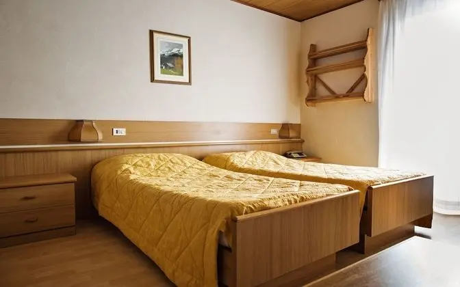 Tek Büyük veya İki Ayrı Yataklı Oda