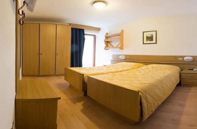 Tek Büyük veya İki Ayrı Yataklı Oda