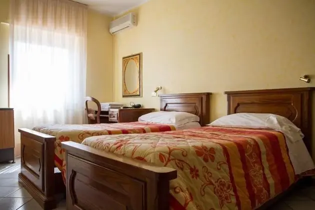 Tek Büyük veya İki Ayrı Yataklı Oda