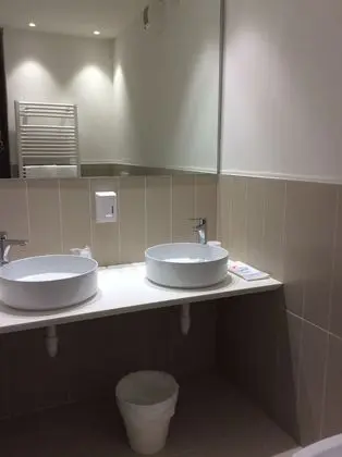 Comfort Tek Büyük veya İki Ayrı Yataklı Oda