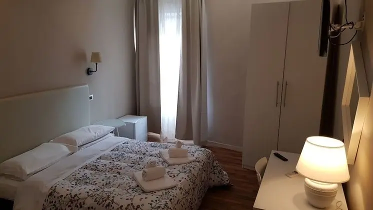 Basic Üç Kişilik Oda