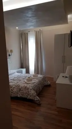 Basic Üç Kişilik Oda