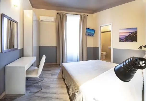 Tek Büyük Yataklı Oda