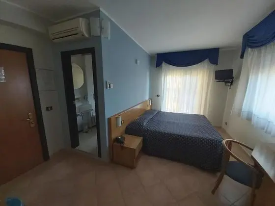 Standard Tek Büyük veya İki Ayrı Yataklı Oda