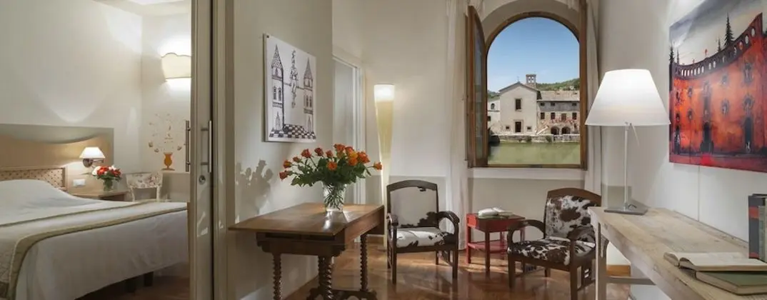 Classic Tek Büyük Yataklı Oda