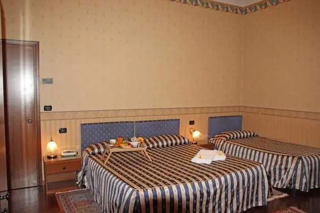 Standard Üç Kişilik Oda