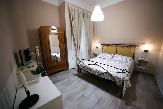 Basic Tek Büyük Yataklı Oda