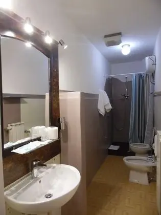 Basic Üç Kişilik Oda