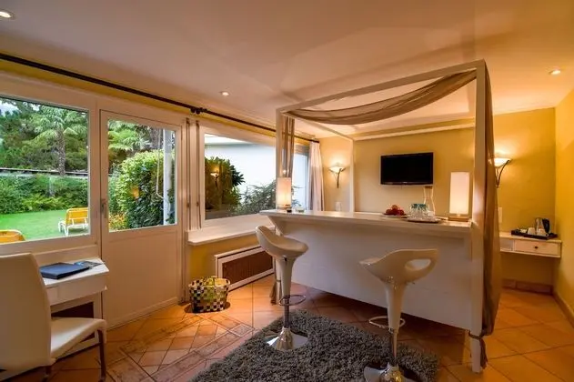 Standard Tek Büyük Yataklı Oda, Teras, Bahçe Manzaralı