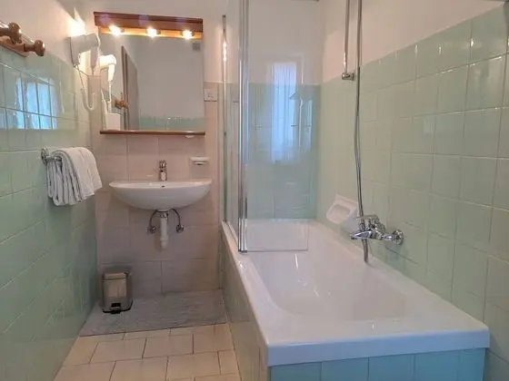 Dört Kişilik Oda, Dağ Manzaralı, Zemin Kat