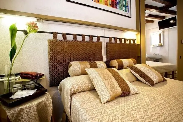 Tek Büyük Yataklı Oda, Ortak Banyo