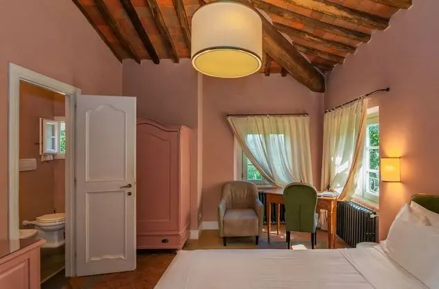 Classic Room with View
