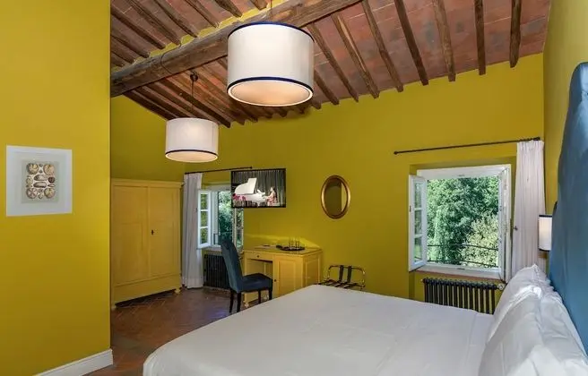 Classic Room with View