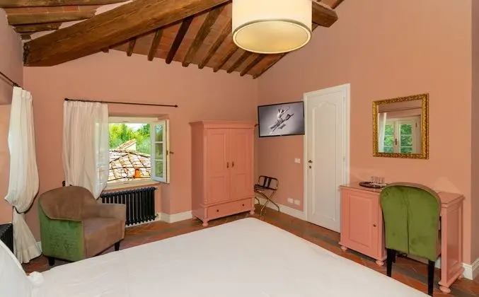 Classic Room with View