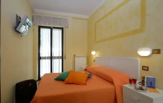 Standard Tek Büyük veya İki Ayrı Yataklı Oda