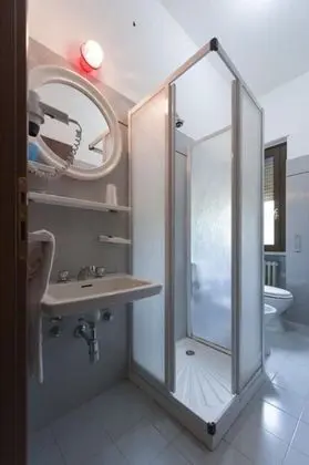 Tek Büyük Yataklı Oda, Sigara İçilmez