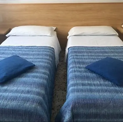 İki Ayrı Yataklı Oda, Özel Banyo