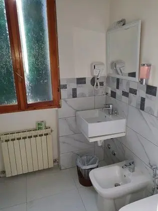 Üç Kişilik Oda