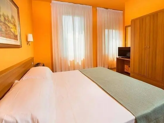 Tek Büyük veya İki Ayrı Yataklı Oda