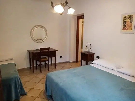 Basic Üç Kişilik Oda