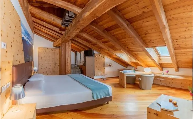 Deluxe Üç Kişilik Oda, Sıcak Su Havuzu