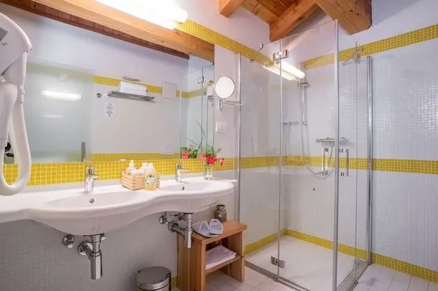 Deluxe Üç Kişilik Oda, Sıcak Su Havuzu