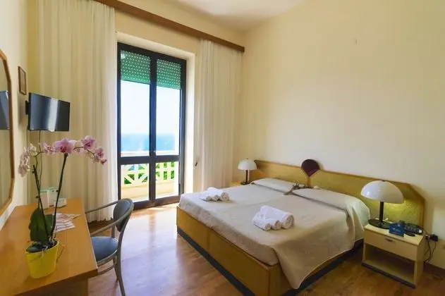 Standard Büyük Yataklı Tek Kişilik Oda, 1 Çift Kişilik veya 2 Tek Kişilik Yatak, Balkon