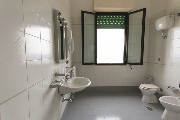 Standard Üç Kişilik Oda, Deniz Manzaralı