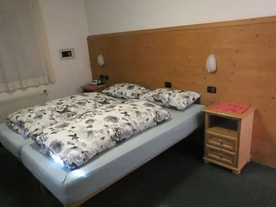 Comfort Tek Büyük veya İki Ayrı Yataklı Oda