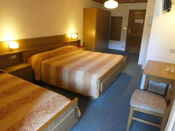 Standard Üç Kişilik Oda