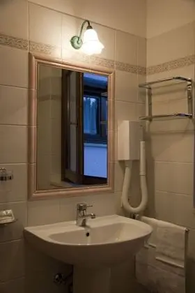 Standard Dört Kişilik Oda