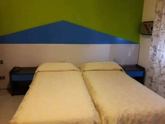 İki Ayrı Yataklı Oda