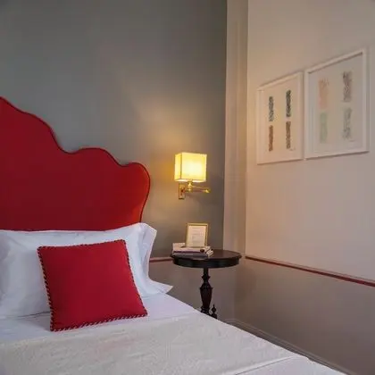 Classic Tek Büyük Yataklı Oda