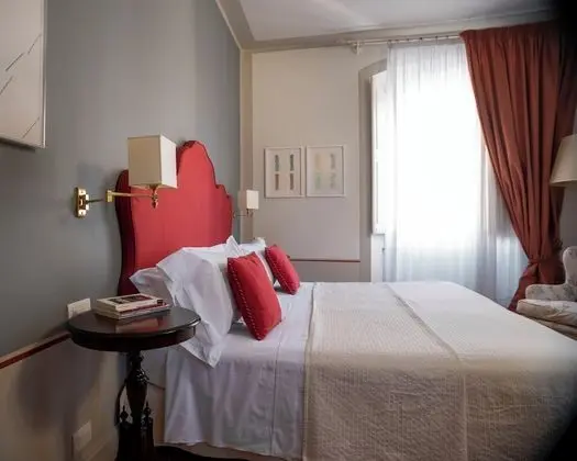 Classic Tek Büyük Yataklı Oda