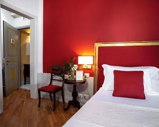 Classic Tek Büyük Yataklı Oda