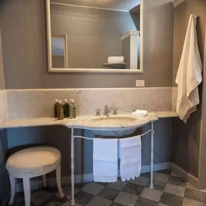 Superior Tek Büyük Yataklı Oda