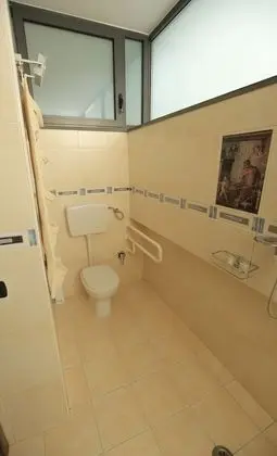 Standard Tek Büyük Yataklı Oda, Engellilere Uygun